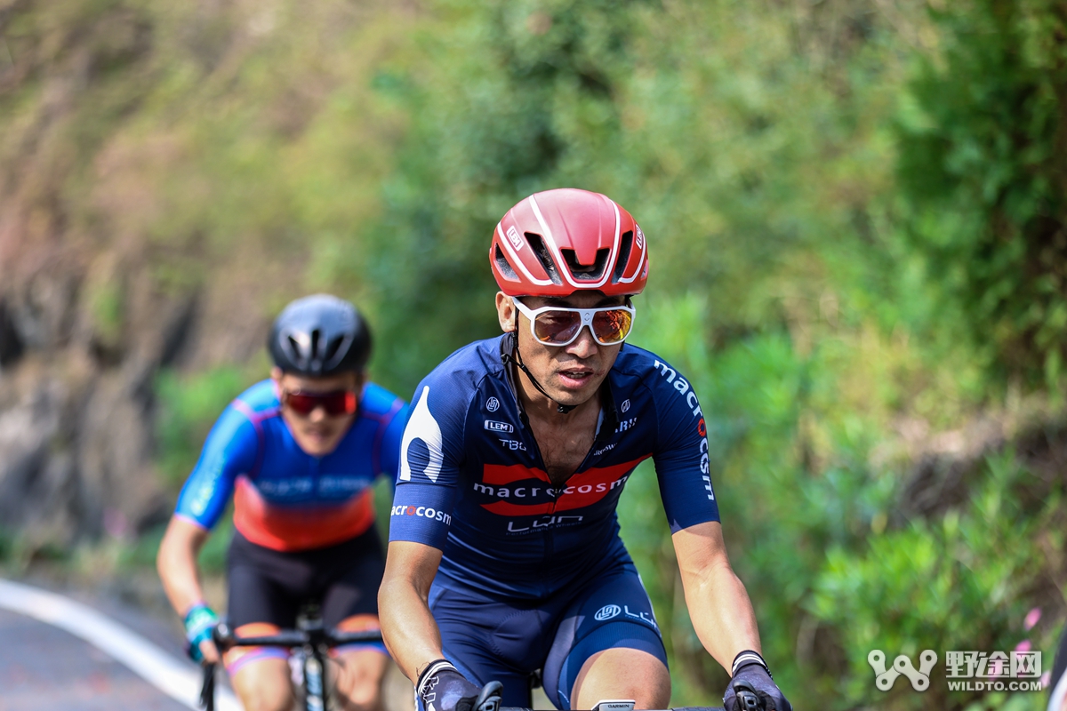 燃动全城！  ATTACK车队笑傲湖北黄袍山