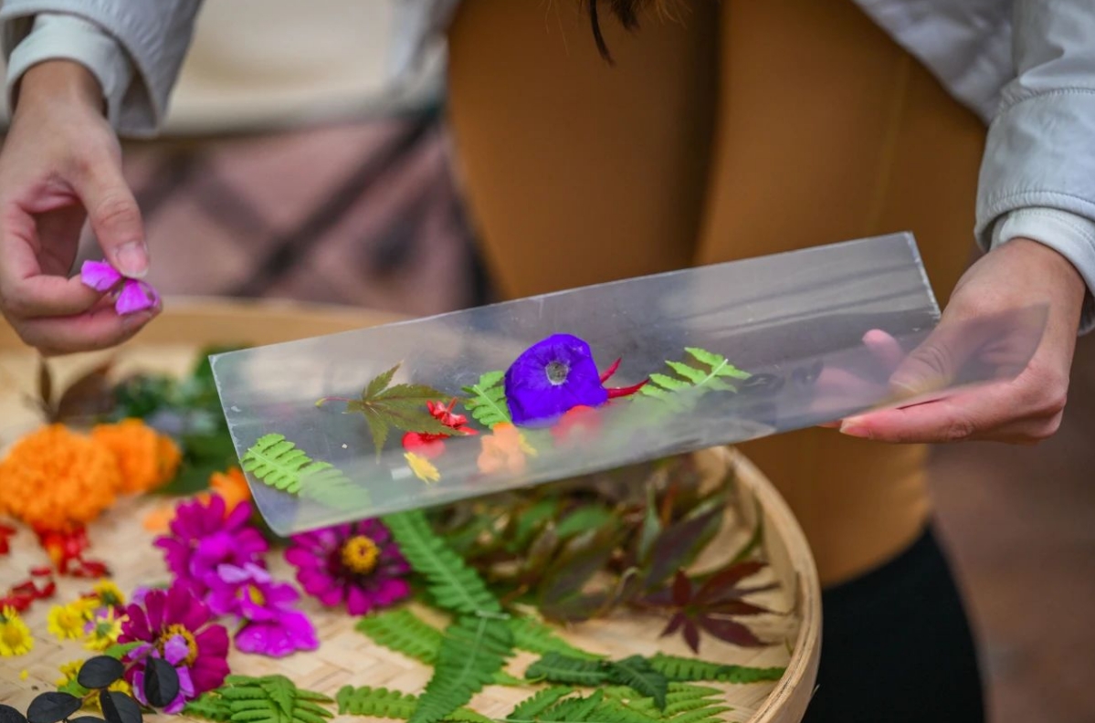 震惊！Liv活动现场集体暴打前男友！