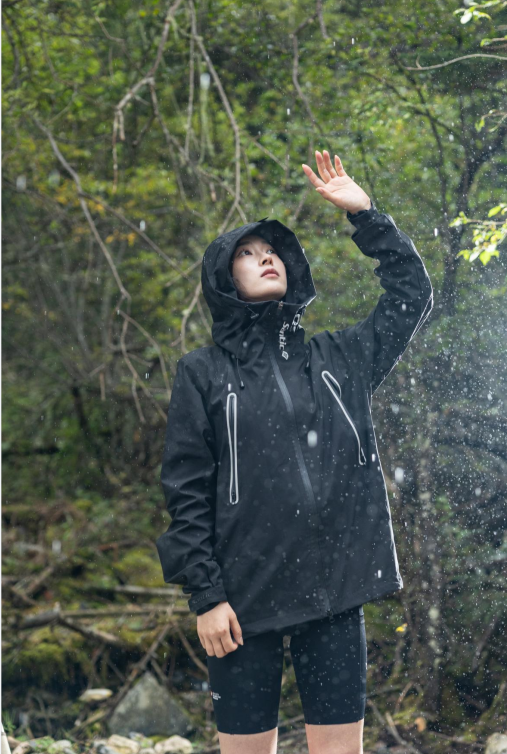 专为户外运动而生，森地客「三合一」防雨夹克