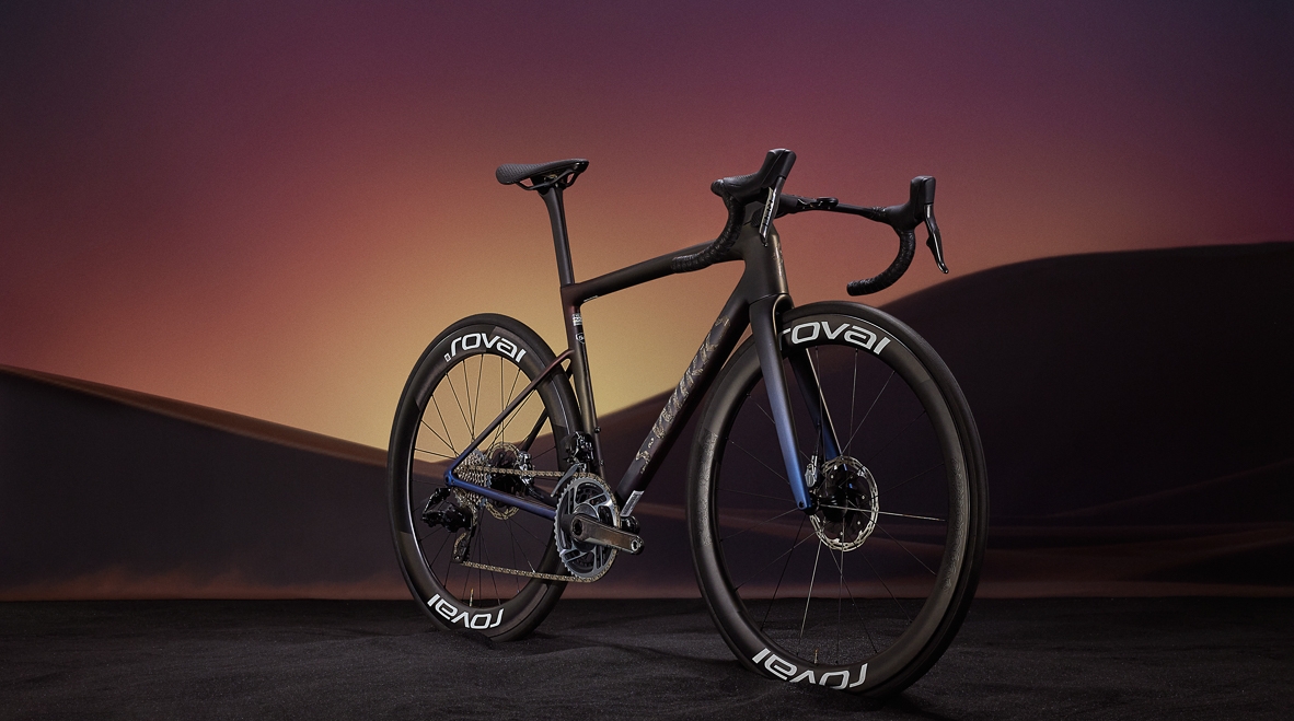 龙舞春潮吟岁至 闪电甲辰·龙吟限量版Tarmac SL8发布