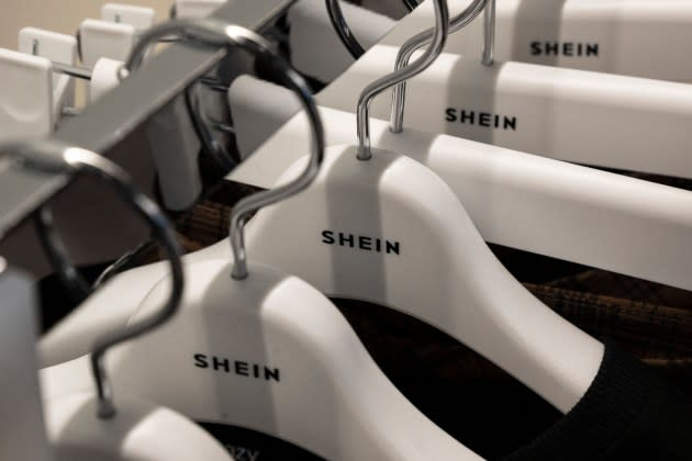 Weekly Apparel Sourcing News - W7