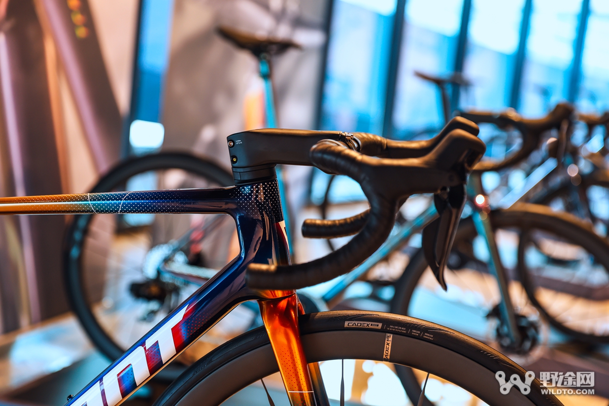 巔峰“十”代  GIANT全新TCR系列公路車正式發(fā)布
