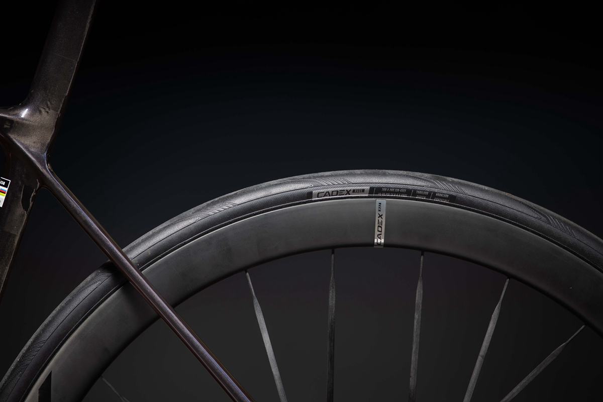 巔峰“十”代  GIANT全新TCR系列公路車正式發(fā)布
