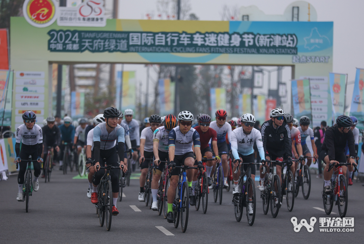 徜徉油菜花海 天府綠道國(guó)際車(chē)迷健身節(jié)（新津站）落幕