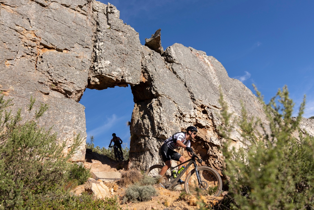 capeepics2尼诺组合丢黄衫朱俊遗憾退赛