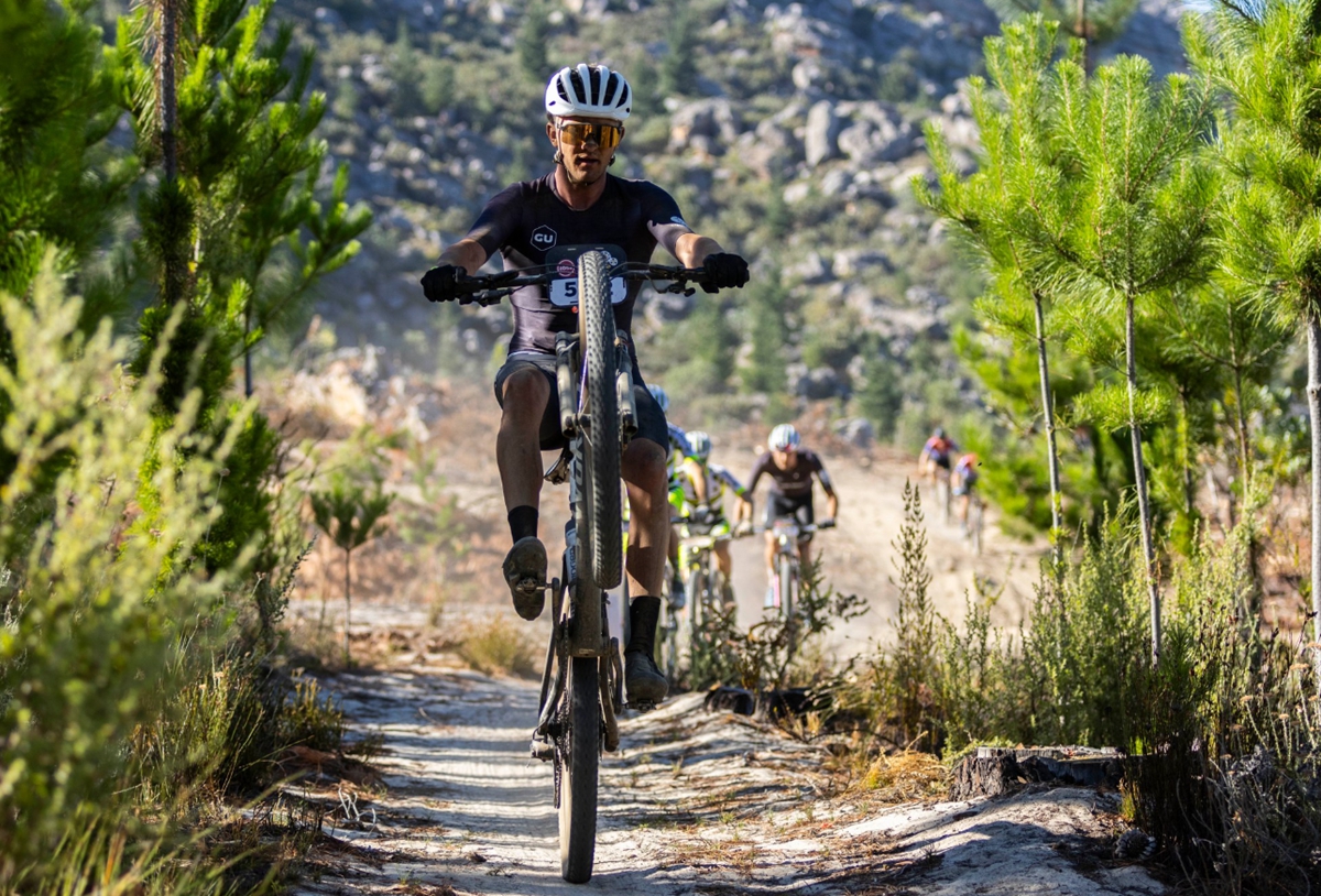 capeepics2尼诺组合丢黄衫朱俊遗憾退赛