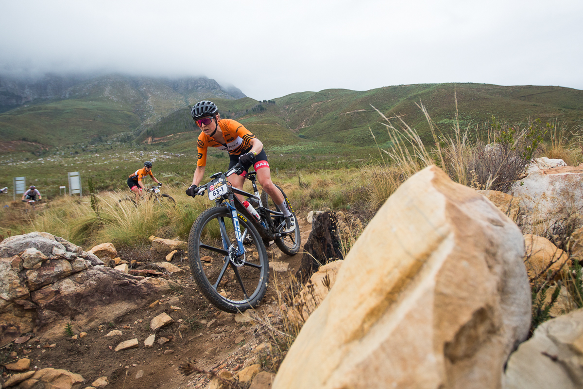 Cape Epic S7：收官戰(zhàn)捧杯 封寬杰朱俊再創(chuàng)小組佳績(jī)