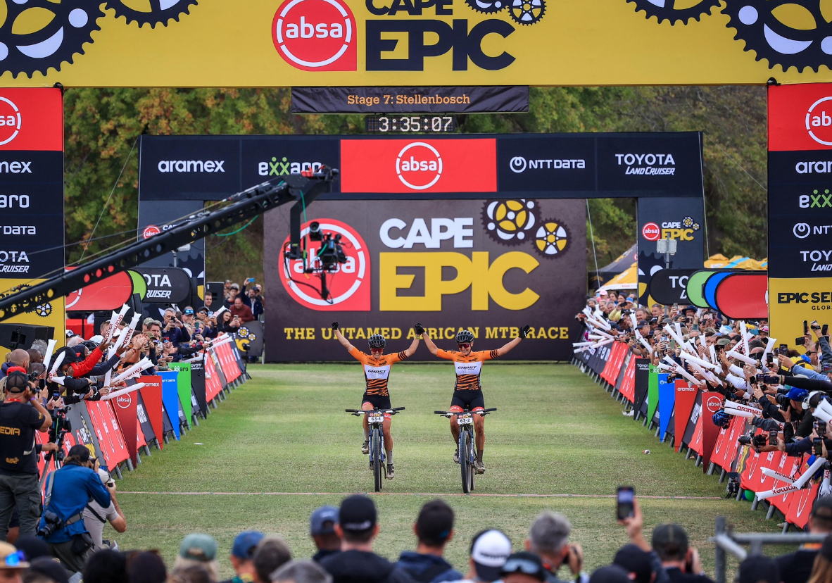 Cape Epic S7：收官戰(zhàn)捧杯 封寬杰朱俊再創(chuàng)小組佳績(jī)
