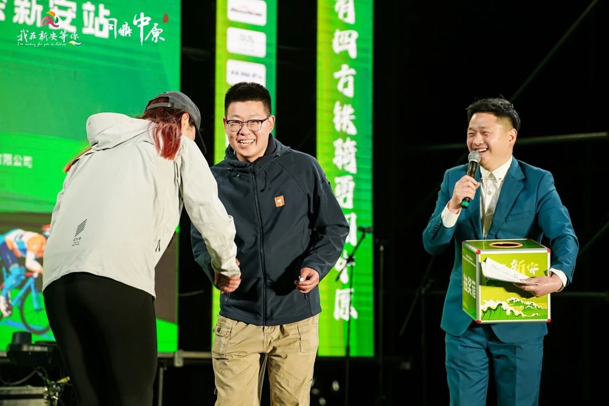 洛阳新安来相聚 千人骑友在最美赛道上演速度与激情