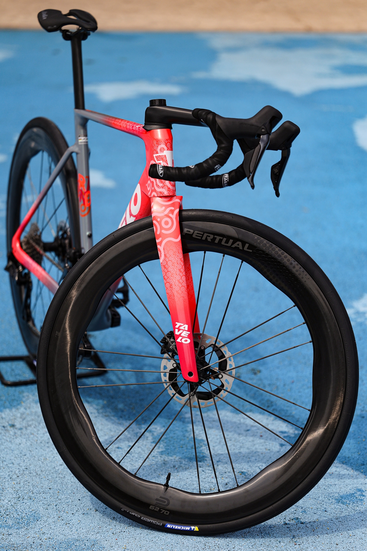 TAVELO · AROW 重磅亮相上海国际自行车展