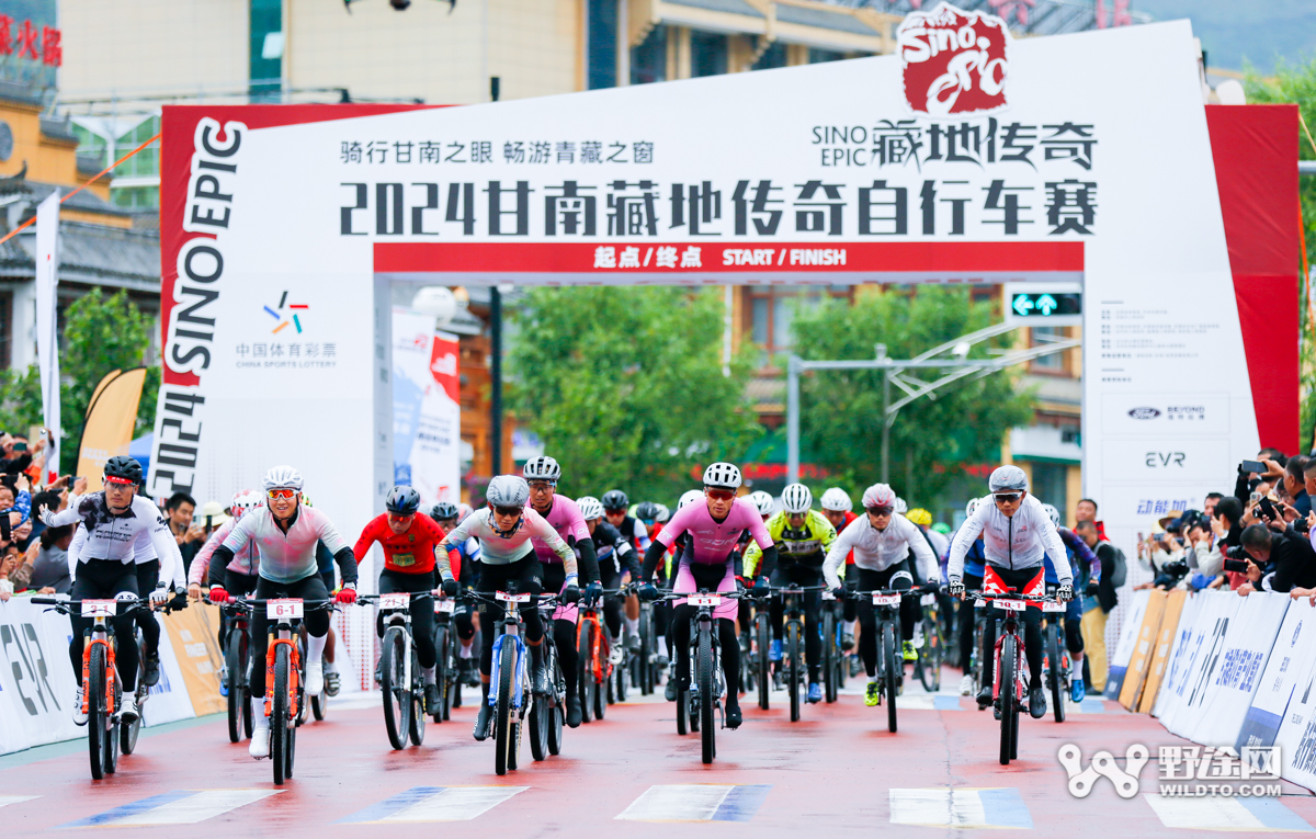 甘南藏地傳奇D2：漫步云端 勇闖冶力關(guān)