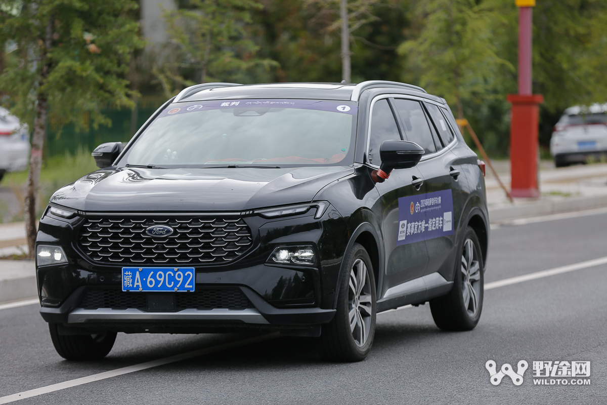 環(huán)拉薩自行車大賽：熊凱文單飛奪魁 高艷嬌三連冠