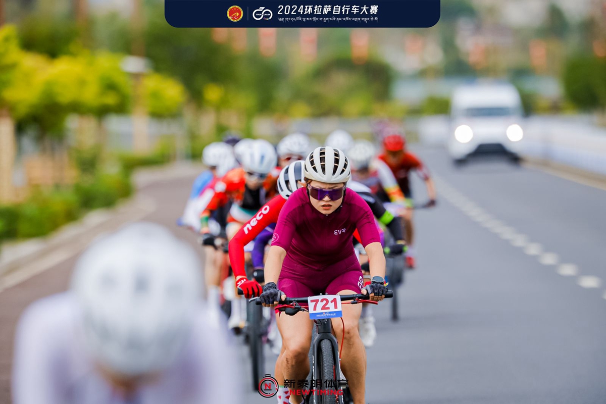 環(huán)拉薩自行車大賽：熊凱文單飛奪魁 高艷嬌三連冠