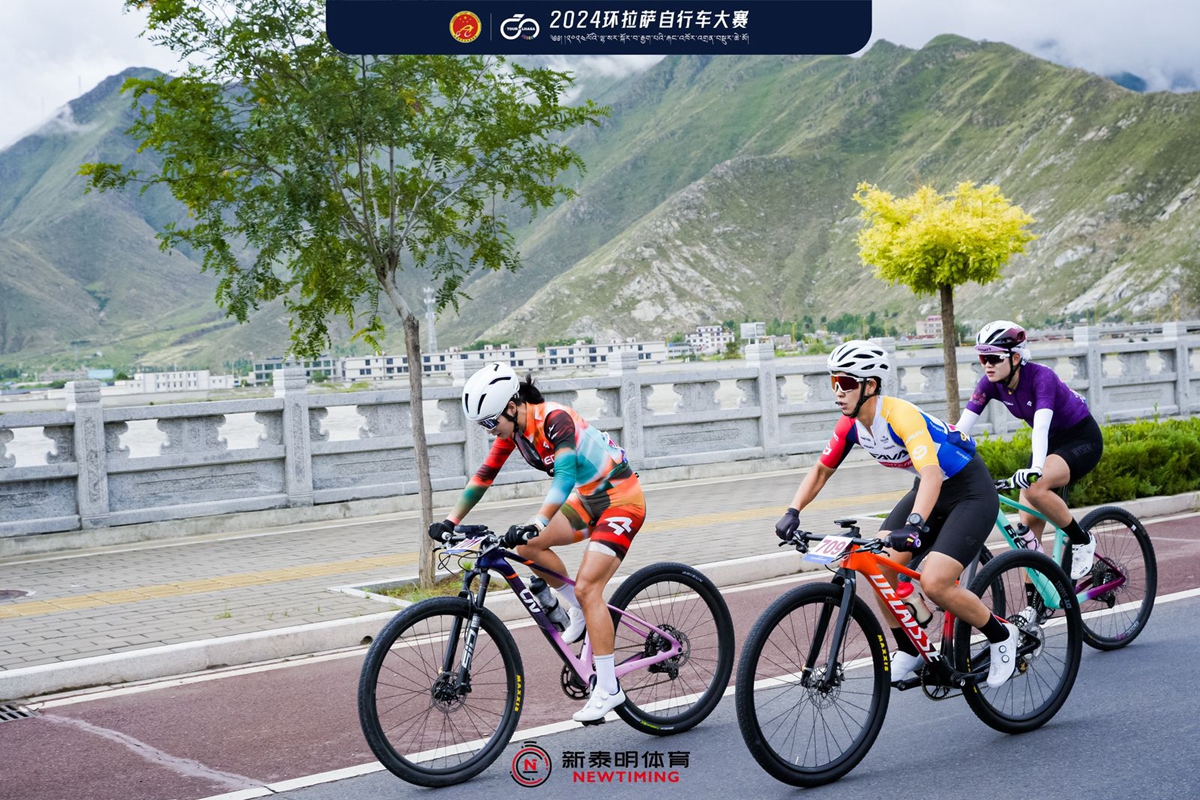 環(huán)拉薩自行車大賽：熊凱文單飛奪魁 高艷嬌三連冠