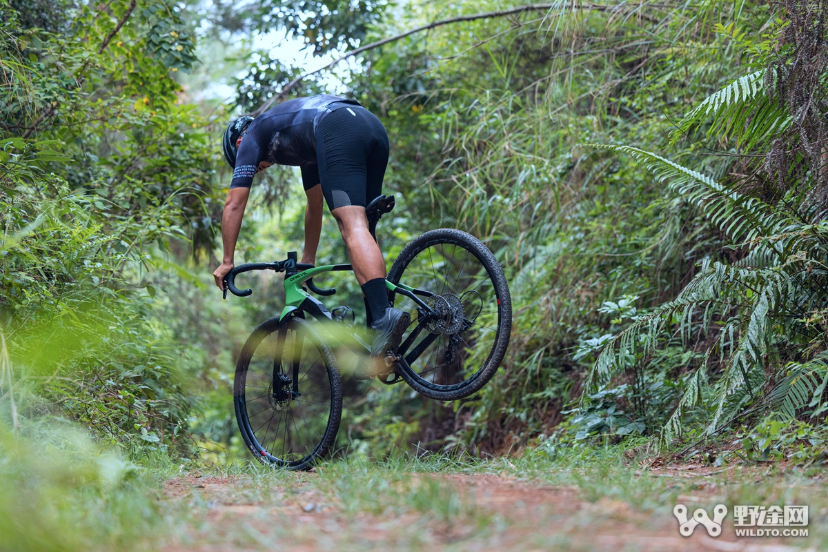 纯粹的性能   Pinarello Grevil F气动砾石车实测