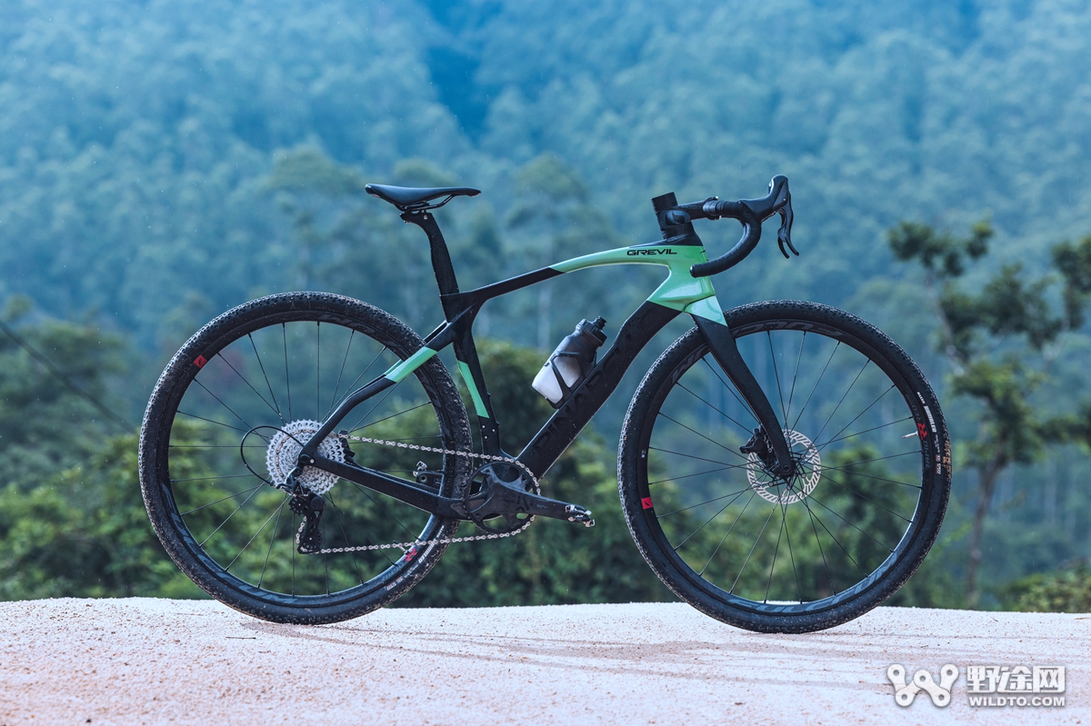 纯粹的性能   Pinarello Grevil F气动砾石车实测