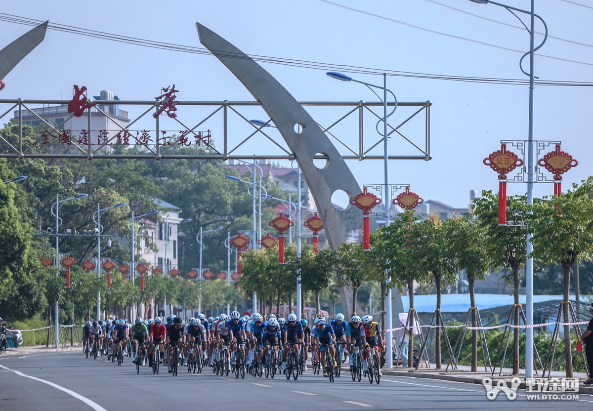 福建联赛松溪站：公路均速47！  迹驰包揽领奖台