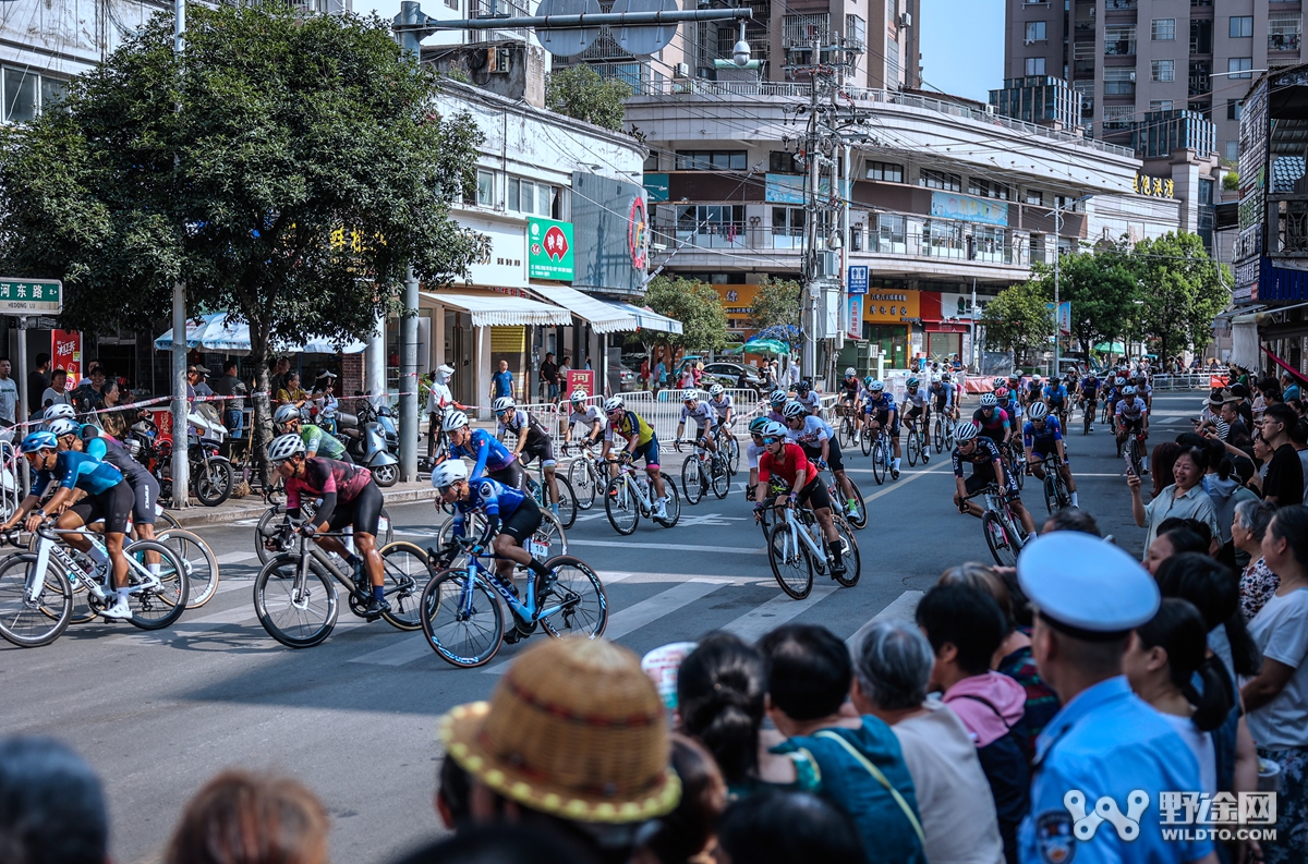 福建联赛松溪站：公路均速47！  迹驰包揽领奖台