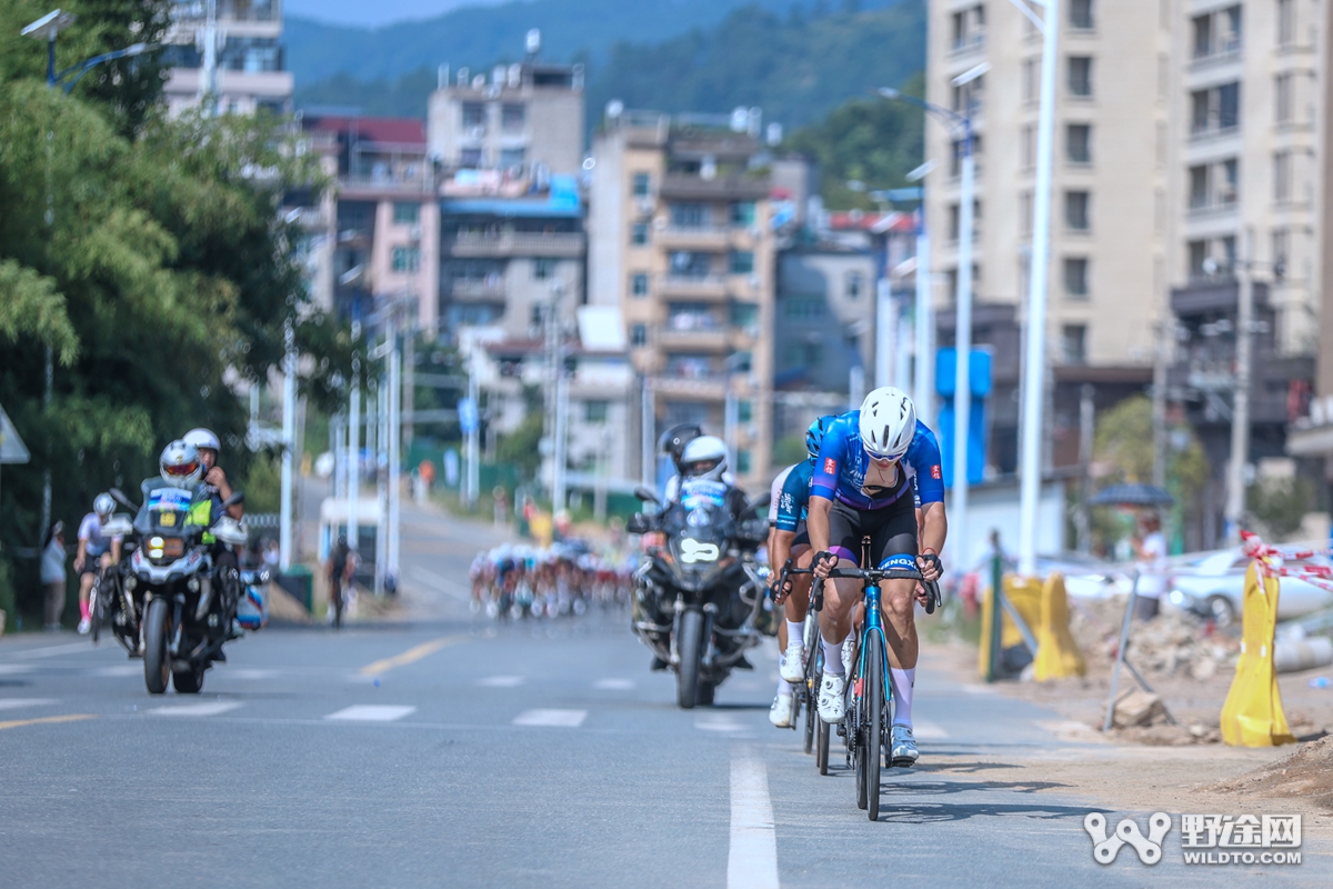 福建联赛松溪站：公路均速47！  迹驰包揽领奖台