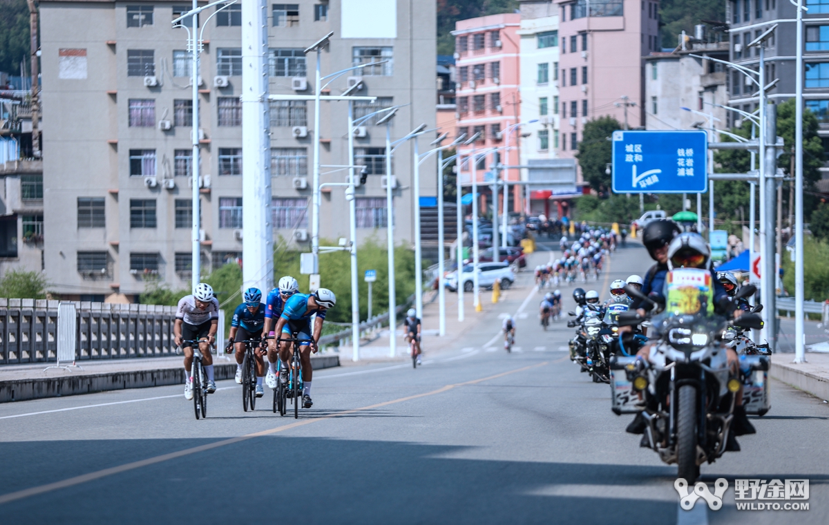 福建联赛松溪站：公路均速47！  迹驰包揽领奖台