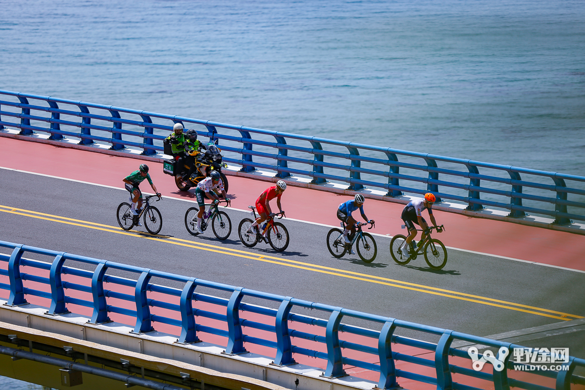 環(huán)島賽S2：飛銳快客車隊奪賽段 領騎衫洗牌