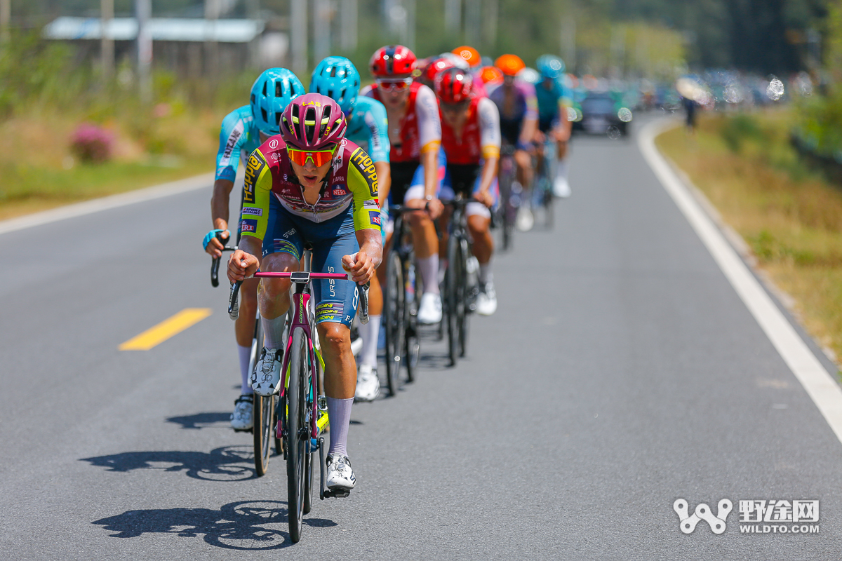 環(huán)島賽S2：飛銳快客車隊奪賽段 領騎衫洗牌