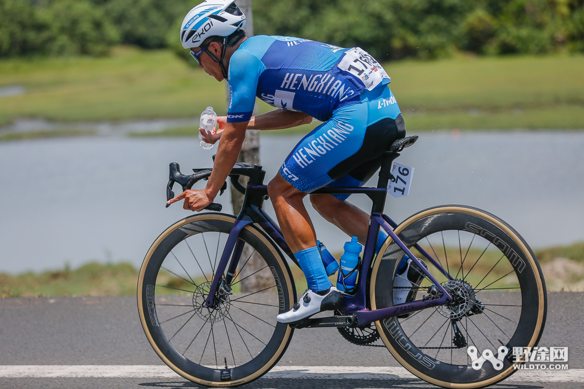 環(huán)島賽S2：飛銳快客車隊奪賽段 領騎衫洗牌