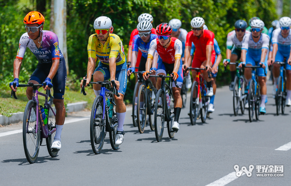 環(huán)島賽S2：飛銳快客車隊奪賽段 領騎衫洗牌
