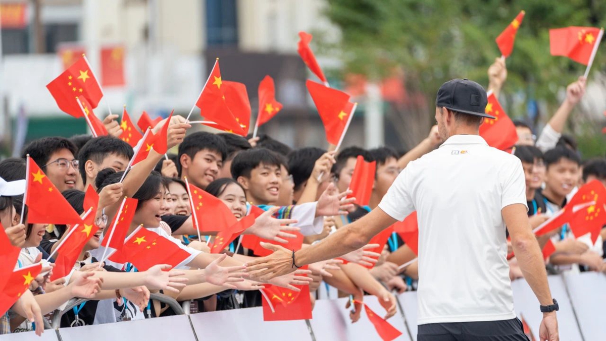 环西S5：莱纳特·范埃特维尔特皇后赛段实力夺冠