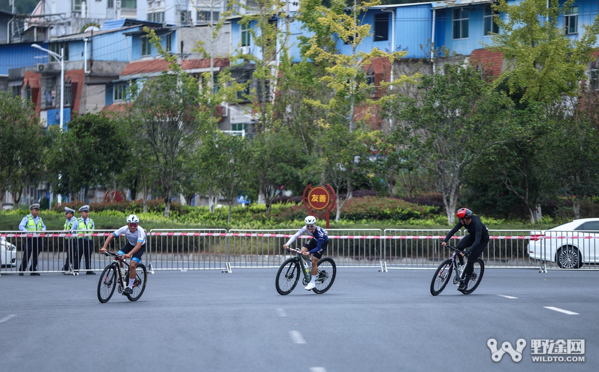 福建联赛宁化站：重走长征路 苏俊终点冲刺险胜