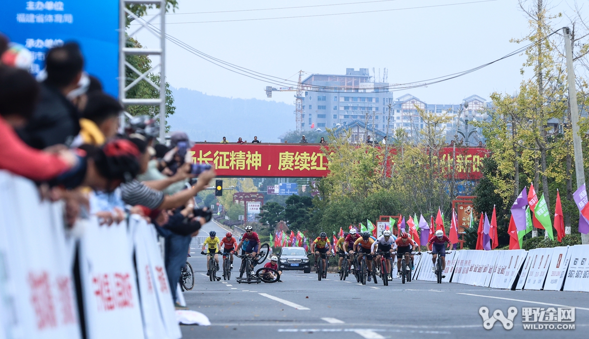 福建联赛宁化站：重走长征路 苏俊终点冲刺险胜