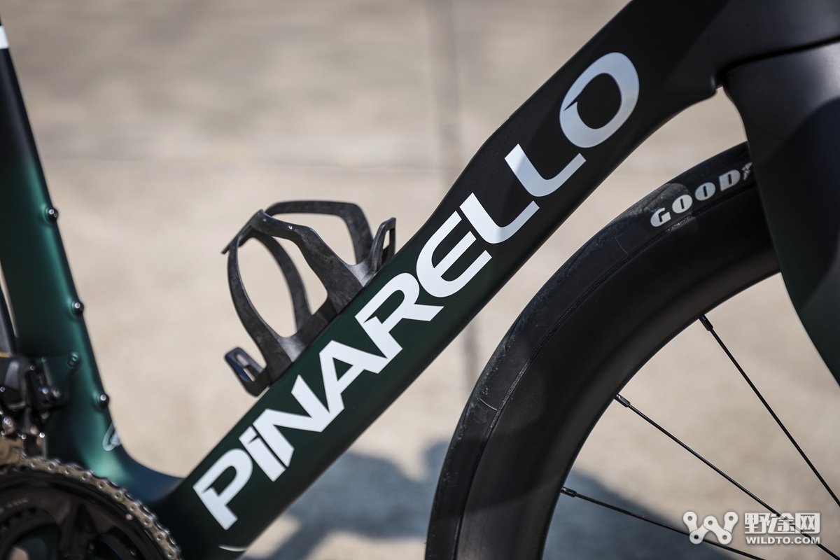 野途评测 | 意式速度美学  Pinarello F9公路车