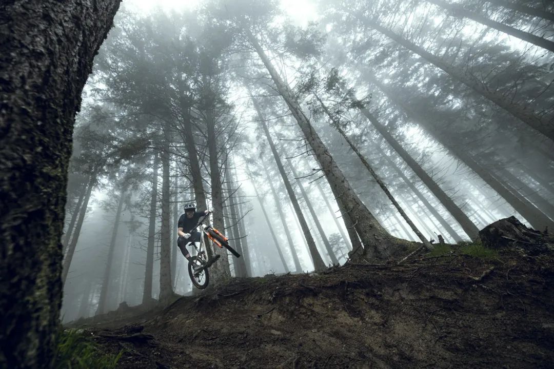 捷安特e+Cycling邀你骑上“风火轮”，共赴“哪吒”热血之旅!