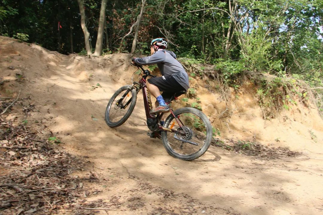 捷安特e+Cycling邀你骑上“风火轮”，共赴“哪吒”热血之旅!