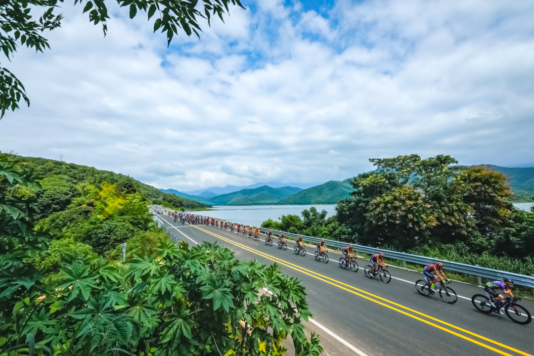 海南自行車挑戰(zhàn)賽×環(huán)島賽雙賽聯(lián)動(dòng)！報(bào)名倒計(jì)時(shí)搶限量盲盒！