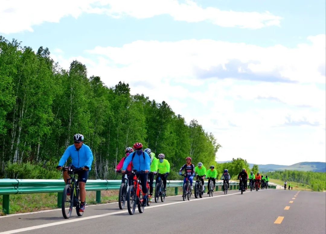 智能骑行，为地球充“植”！当e⁺Cycling遇见植树节的双向守护