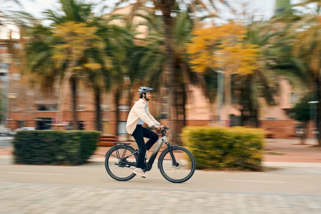 智能騎行，為地球充“植”！當e?Cycling遇見植樹節(jié)的雙向守護