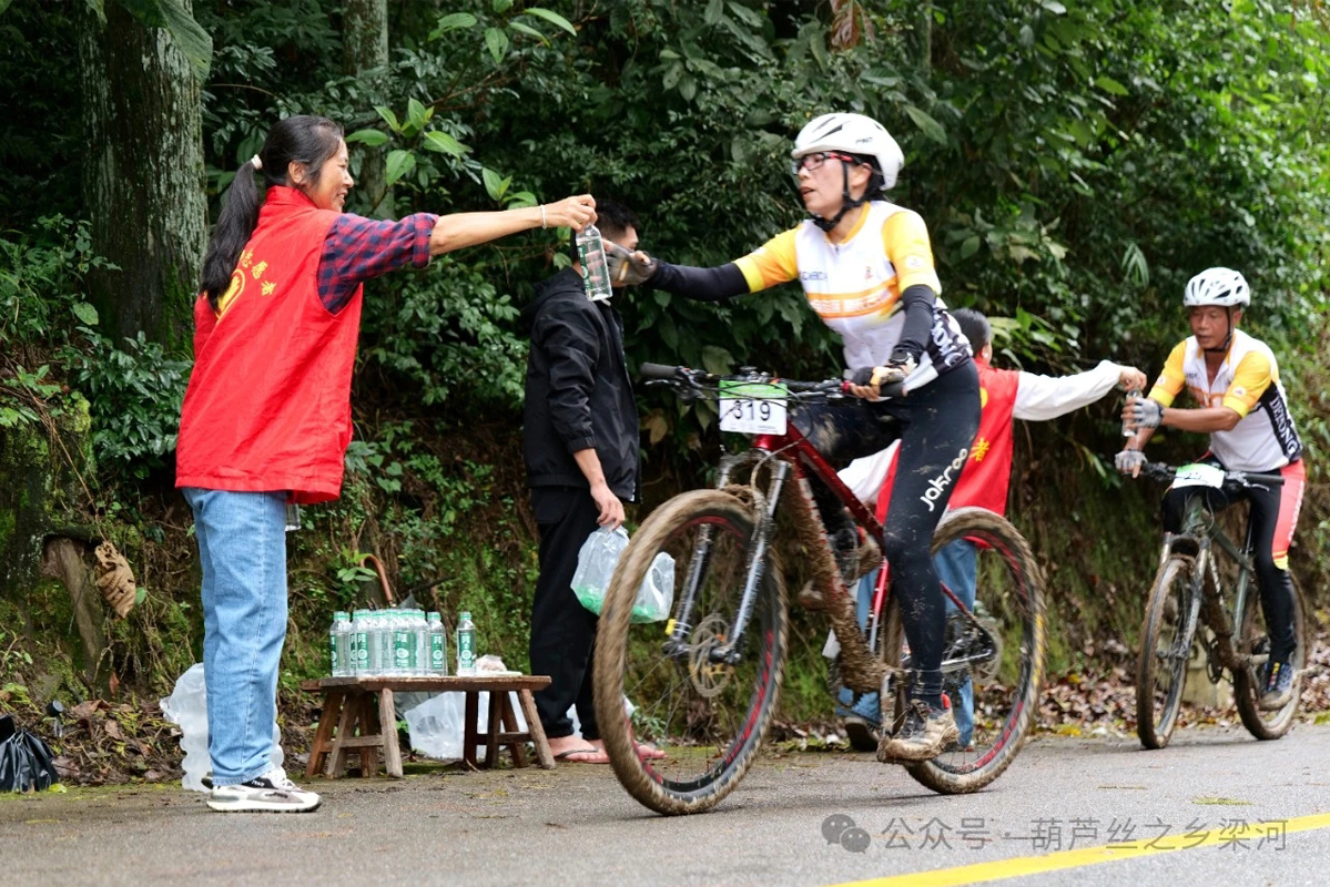 “运动德宏·精彩梁河”年云南·梁河万亩茶园越野赛火热报名中！