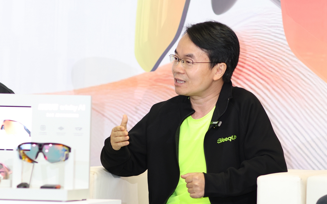 开启智能骑行新纪元 NSVE trinity AI运动拍摄眼镜全球首发