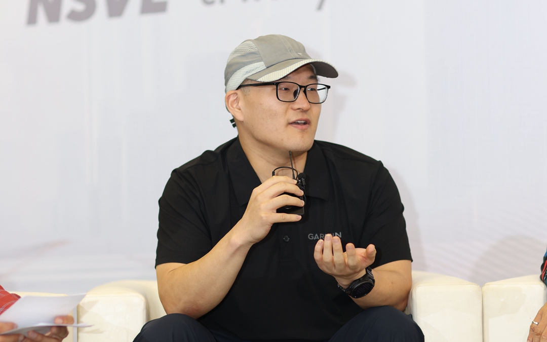 开启智能骑行新纪元 NSVE trinity AI运动拍摄眼镜全球首发