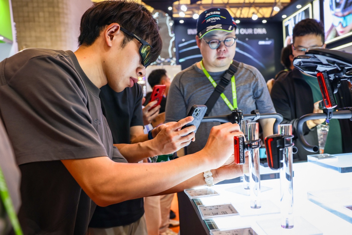 驭光而行，征无畏！明升铂三系四箭亮相品牌发布会