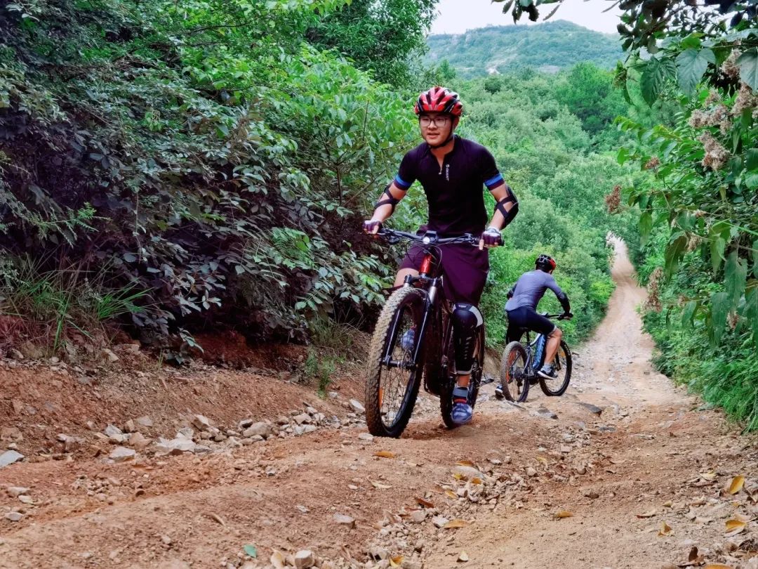 重燃XC之魂！捷安特电助力征服旷野林道