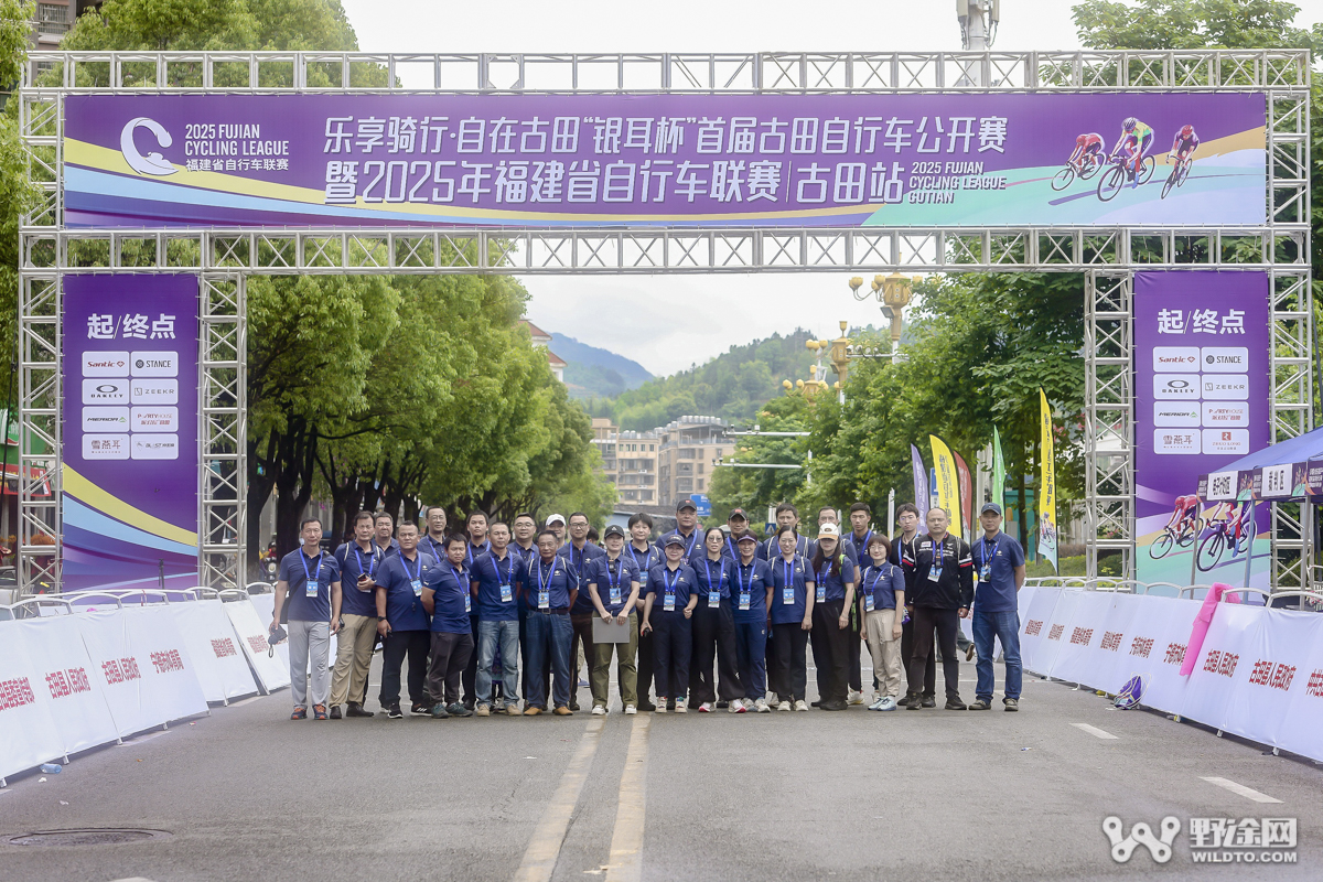 福建联赛古田站：顺时针包揽领奖台 胡航宇冲刺夺冠
