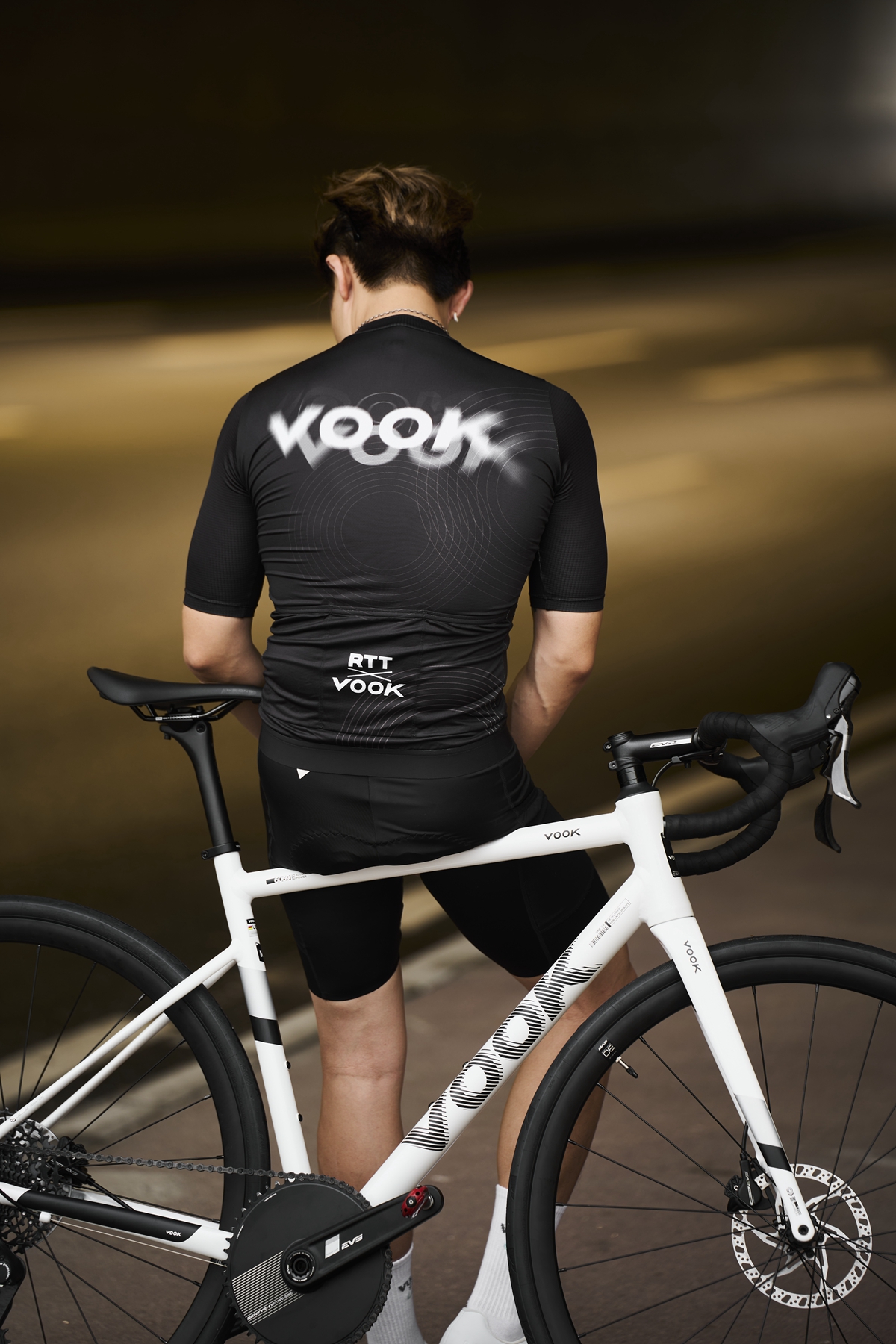 重新定义轻快！全新 VOOK ONE 2.0 “性能”连越多级