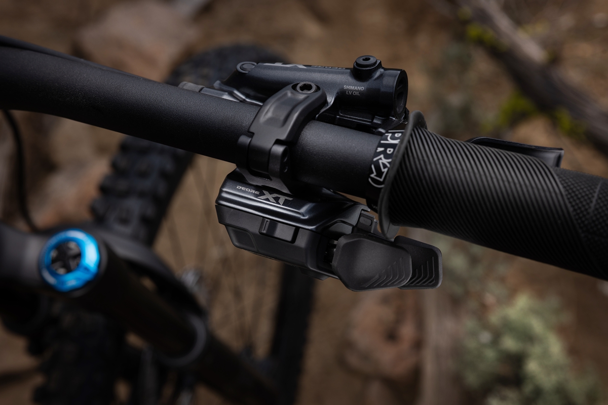 全新XT M8200 Di2電變 禧瑪諾擴展無線山地車套件陣容