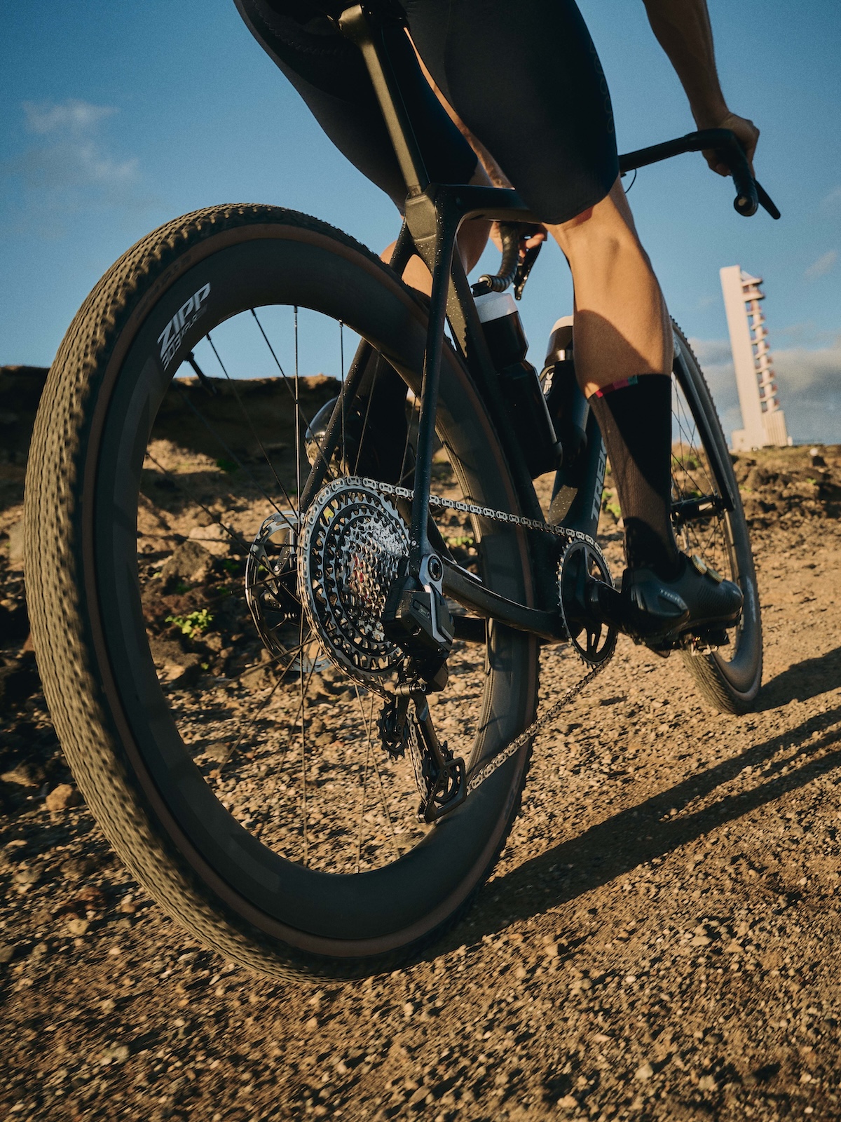 从竞速到远征  SRAM Force & Rival AXS系列焕新登场