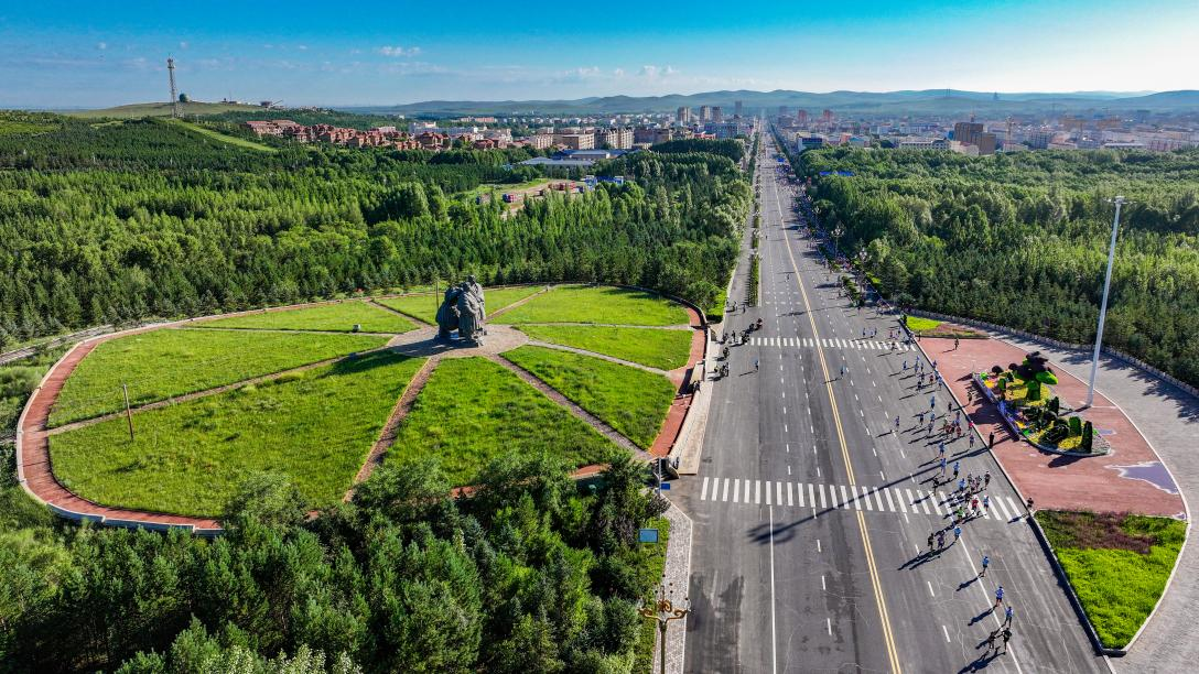 2025穿越西乌旗“草原99号公路”马拉松及草原王挑战赛圆满举行