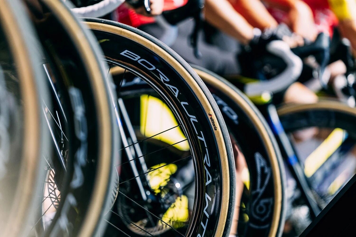 定义科技与美学   Campagnolo Bora Ultra WTO获国际金罗盘奖