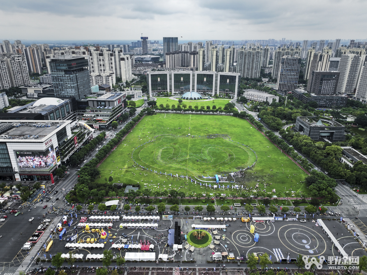 “熊猫赛道”萌力全开  2025年四川省幼儿滑步车联赛成都站圆满落幕