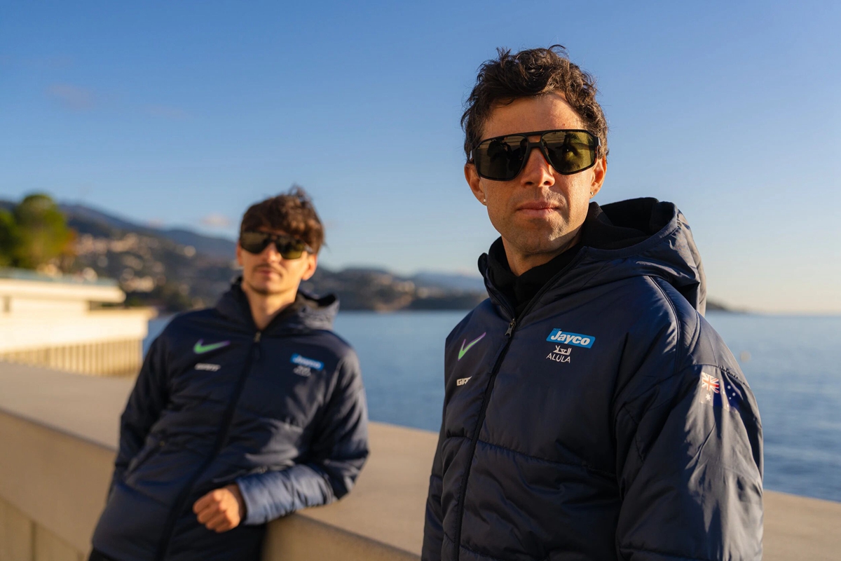 GIANT 与 Team Jayco AlUla 车队建立全新眼镜合作关系